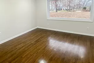 6012 Muriel Ln, Saint Anne, IL 60964 - Photo 3