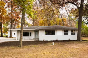 6012 Muriel Ln, Saint Anne, IL 60964 - Photo 1