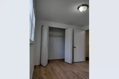 7910 S Muskegon Avenue #1, Chicago, IL 60617 - Photo 9