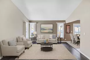 307 Orchard Ln, Bloomingdale, IL 60108 - Photo 11