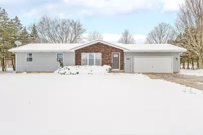 19923 E Grant Highway, Marengo, IL 60152 - Photo 1