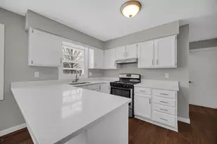 19923 E Grant Hwy, Marengo, IL 60152 - Photo 7