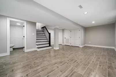 8449 S Euclid Avenue, Chicago, IL 60617 - Photo 17