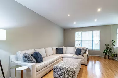 431 Pine Lake Circle #431, Vernon Hills, IL 60061 - Photo 5