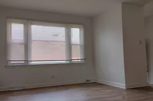 7910 S Muskegon Ave, Chicago, IL 60617 - Photo 3