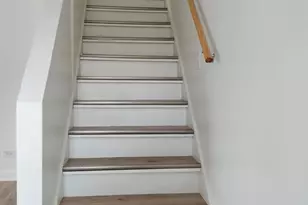 7910 S Muskegon Ave, Chicago, IL 60617 - Photo 5