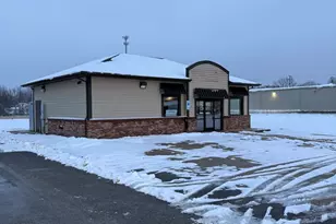 330 N 1st St, Cuba, IL 61427 - Photo 1