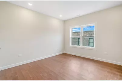 4019 N Tripp Avenue #1, Chicago, IL 60641 - Photo 15