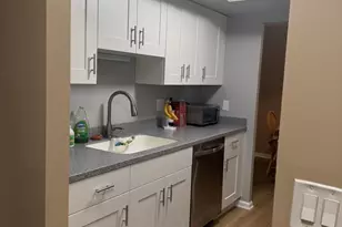 840 Wellington Ave, Elk Grove Village, IL 60007 - Photo 3