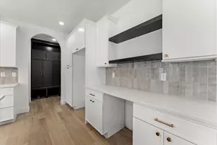 1403 Ravenwood Dr, Mahomet, IL 61853 - Photo 13