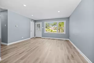 6640 Peach Tree St, Hanover Park, IL 60133 - Photo 5