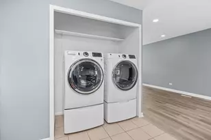 6640 Peach Tree St, Hanover Park, IL 60133 - Photo 25