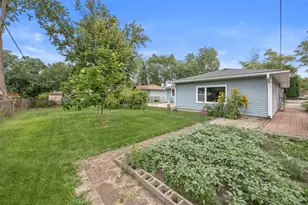 6640 Peach Tree St, Hanover Park, IL 60133 - Photo 27