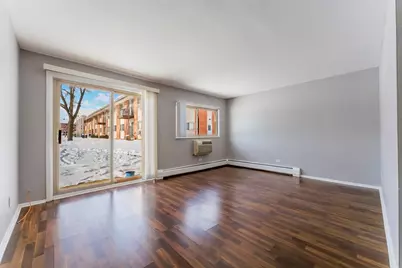 703 E Fullerton Avenue #107, Glendale Heights, IL 60139 - Photo 3