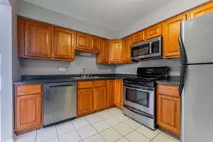 703 E Fullerton Ave, Glendale Heights, IL 60139 - Photo 7