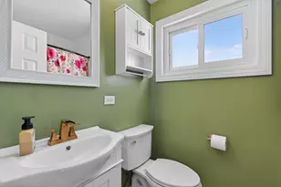 107 S Ash St, Palatine, IL 60067 - Photo 13