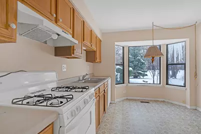 171 N Clare Court, Wood Dale, IL 60191 - Photo 9