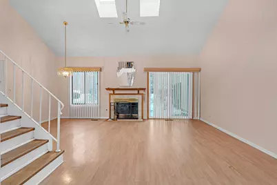 171 N Clare Court, Wood Dale, IL 60191 - Photo 3