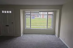 141 Hemlock St, Park Forest, IL 60466 - Photo 5