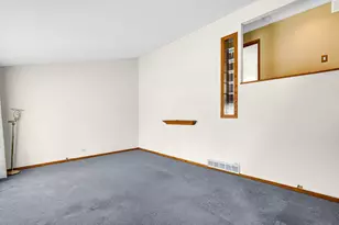 11811 S Tripp Ave, Alsip, IL 60803 - Photo 7