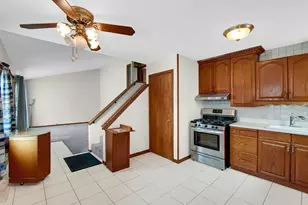 11811 S Tripp Ave, Alsip, IL 60803 - Photo 9