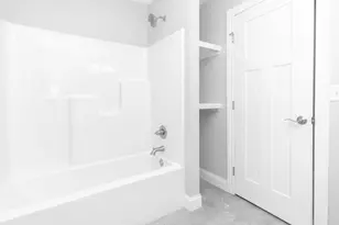 41 Brookstone Cir, Bloomington, IL 61704 - Photo 29