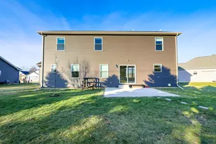 41 Brookstone Cir, Bloomington, IL 61704 - Photo 53