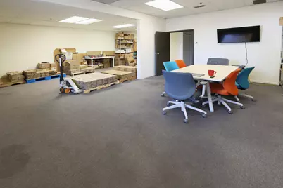 537 N Wolf Road, Wheeling, IL 60090 - Photo 5