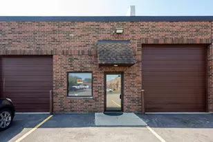 537 N Wolf Rd, Wheeling, IL 60090 - Photo 1