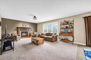 307 Thicket Point, Normal, IL 61761 - Photo 9