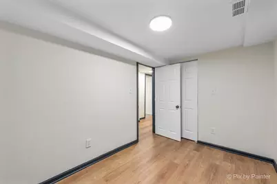 8525 S Saginaw Avenue, Chicago, IL 60617 - Photo 7