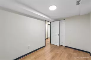 8525 S Saginaw Ave, Chicago, IL 60617 - Photo 7