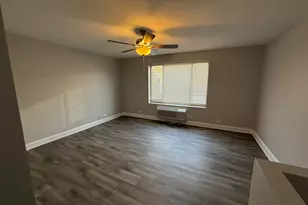 744 W Gordon Terrace, Chicago, IL 60613 - Photo 7