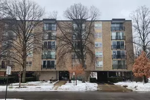 424 Park Ave, River Forest, IL 60305 - Photo 1