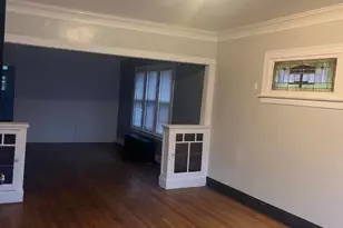 237 W 114th St, Chicago, IL 60628 - Photo 9