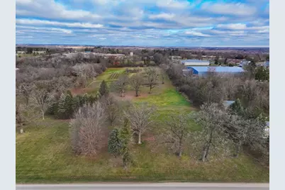 13902 Kishwaukee Valley Road, Woodstock, IL 60098 - Photo 3