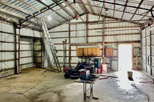 1515 6 Points Rd, Bloomington, IL 61701 - Photo 9