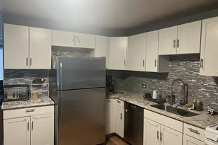 3200 Thrush Ln, Rolling Meadows, IL 60008 - Photo 3