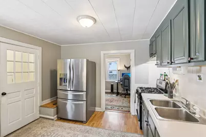 11471 W Leland Avenue, Beach Park, IL 60099 - Photo 9