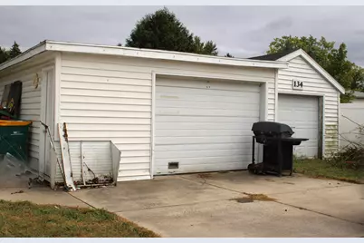 134 S Jefferson Street, Lockport, IL 60441 - Photo 3