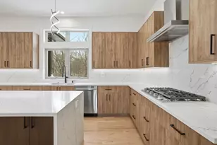 15966 S Crystal Creek Dr, Homer Glen, IL 60491 - Photo 9