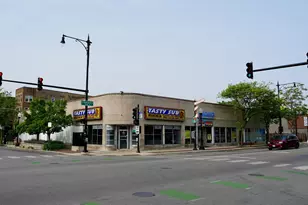 2001 W Howard St, Chicago, IL 60645 - Photo 3