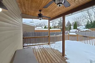 815 Kingsley Dr, Machesney Park, IL 61115 - Photo 7