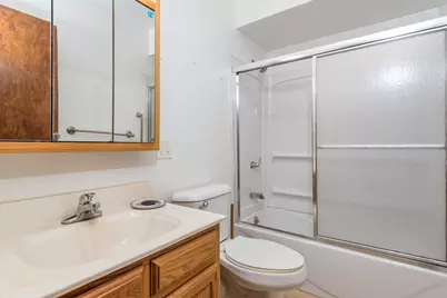 2101 Eshcol Avenue, Zion, IL 60099 - Photo 19