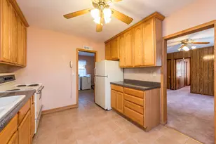 2101 Eshcol Ave, Zion, IL 60099 - Photo 3