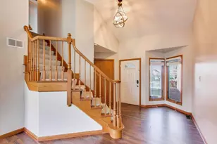 6903 Lexington Ct, Tinley Park, IL 60477 - Photo 3