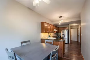 6903 Lexington Ct, Tinley Park, IL 60477 - Photo 9