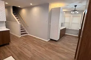 1048 W 92nd Pl, Chicago, IL 60620 - Photo 9