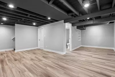 9108 S Utica Avenue, Evergreen Park, IL 60805 - Photo 15