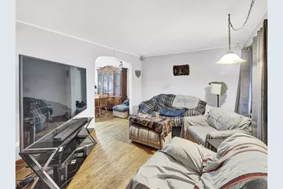 10748 S Avenue N, Chicago, IL 60617 - Photo 5